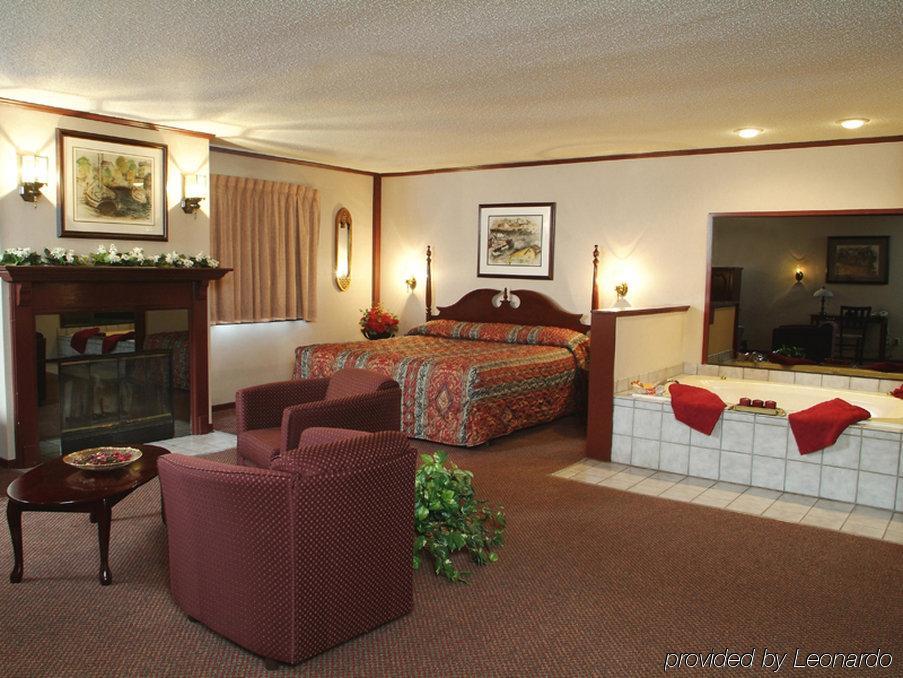 Heartland Inn Coralville Szoba fotó